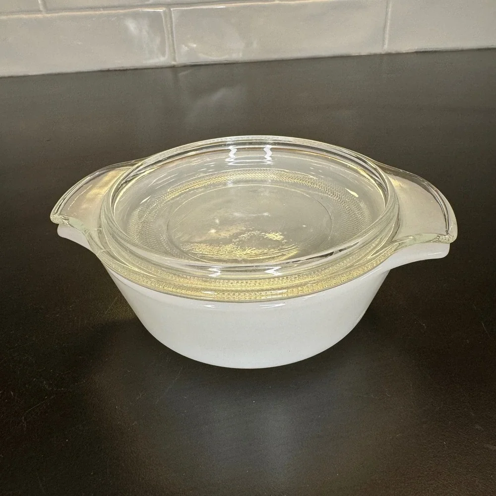 Fire-King Casserole Dish Home 5.5in White Milk Glass 472 Round Lid